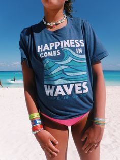 Surfer Outfits, Summer Vsco, Mavericks Surfing, Summer Goals, Wave Print, Beach T Shirts, Cute Summer Outfits, Summer Of Love, Summer Aesthetic