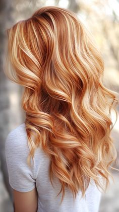 🎀💝 Inspire the Artistic Copper Blonde fall hair colors copper highlights | Stunning 💅🌟 Honey Copper Hair, Copper Hair With Blonde, Auburn Blonde Hair, Blonde Fall Hair, Fall Hair Colors Copper, Highlights On Black Hair, Copper Blonde Hair Color, Fall Blonde Hair Color