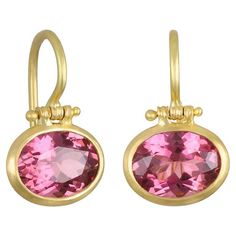 Faye Kim's handmade 18 Karat Gold Pink Tourmaline Hinge Earrings sparkle in a classic bezel setting with a decorative hinge featuring French ear wires. Matte finished. Pink Tourmalines 2.70 tcw Pink Tourmaline dimensions 8x6mm Length Length .375" Also available in Aquamarine or Peridot (as shown in photos); please inquire for more info. Made in the USA. Decorative Hinges, Earrings Sparkle, Sparkle Earrings, Stone Design, Modern Earrings, Pink Tourmaline, Modern Jewelry, Bezel Setting, Earings Piercings