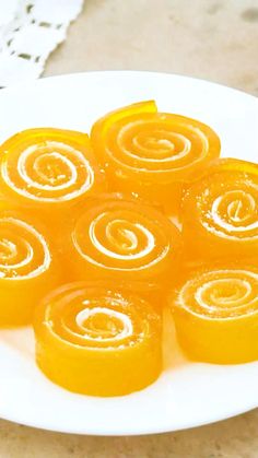 Orange Jelly Candy is made with only four ingredientsincluding fresh orange juiceit tastes incredible and looks very festiveAll you need is orange juiceagar agarsugarand powdered sugarWe used freshly squeezed orange juice from sour orangesbut you can use store-bought juice to make it even easier. Jelly Candy Recipe, Orange Jelly, Squeezed Orange Juice, Fresh Orange Juice, Jelly Candy, Chocolate Recipes Homemade, Decorações Com Comidas, Sweet Dishes Recipes