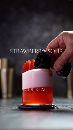 Strawberry Sour Cocktail, Mocktail With Egg White, Strawberry Syrup Cocktails, Egg White Cocktail, Aesthetic Cocktails, Strawberry Cocktail, Strawberry Gin