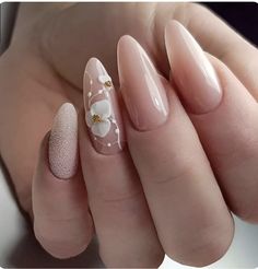 Almond Nails Natural, Natural Almond Nails, Almond Nails Designs Summer, Almond Shaped Nails Designs, Almond Nails Pink, Almond Acrylic Nails Designs, Acrylic Nails Almond Shape, Summer Nails Almond, Natural Nail Designs