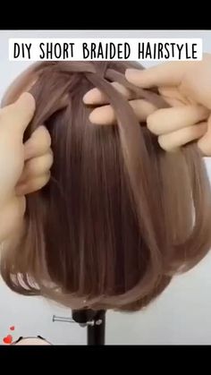 Short Braided Hairstyle, Braid Buns, Half Bun Hairstyles, Cute Quick Hairstyles, Easy Hairstyles For Medium Hair, Braided Hairstyle, Easy Hair Updos, Short Braids, Hair Tutorials Easy