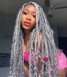 Pink Butterfly Locs, Long Butterfly Locs, Cute Dyed Hair, Hair Braid Ideas, Short 4c Hair, Afro Hair Styles, Colored Hairstyles, Hair Lookbook, Hairstyles Protective