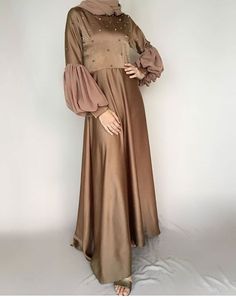 Gamis Satin, Maxi Dress Ideas, Style Hijab Simple, Design Hijab, Abaya Pattern, Hijab Fashion Summer, Modest Evening Dress, Hijab Simple