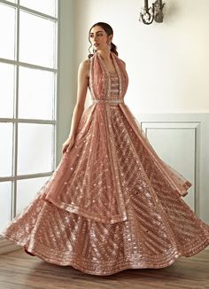 Rose Gold Sequenced Lehenga Set Studio Iris - Fabilicious Fashion Rose Gold Lehenga Simple, Rose Gold Lengha, Langha Design Latest For Girl, Net Lehenga Designs Latest, Gold Lehenga Bridal, Rose Gold Lehenga, Studio Iris, Mehendi Dress, Sequence Lehenga