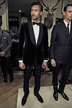 Men's Formal Wear, Class Outfits, Black And White Tuxedo, Elegant Man, Lakme Fashion Week, Modern Gentleman