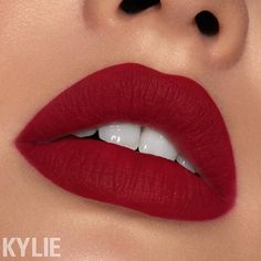 Maquillage Kylie Jenner, Fall Lipstick Colors, Lipstick Quotes, Red Lipstick Quotes, Lips Gloss, Fall Lipstick, Lip Colours, Glow Makeup