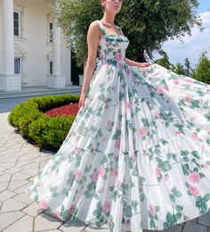 Elegant Rose Print Maxi Dress For Garden Party, Pink Rose Print Dress For Wedding, Rose Wedding Dress With Rose Detail, Long Floral Dress Outfit Summer, Green Floral Prom Dress, Elegant Corset, Belle Gown, Sleeveless Prom Dress, Princess Evening Dress