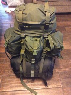 Alice Pack, Decorating With Maps, Airborne Ranger, Tactical Fashion, Camping Gear Survival, Backpack Camping, Army Gears, Retro Backpack