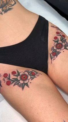 Traditional Thigh Tattoo, Traditional Tattoo Woman, Upper Thigh Tattoos, Look Kylie Jenner, Traditional Tattoo Inspiration, Traditional Style Tattoo, About Harry Potter, Traditional Tattoo Sleeve, Leg Tattoos Women