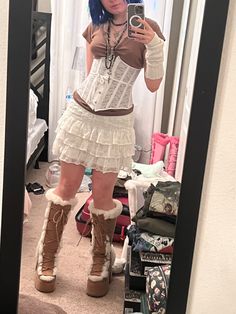 Brown Demonia Boots, Brown Demonia Boots Outfit, Camel 311 Boots, Outfits With Demonia Boots, Light Brown Boots Outfit, Demonia Outfit, Shoe Styling, Brown Boots Outfit, Light Brown Boots