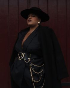 Chic Plus Size Fashion, Plus Size Fall Looks 2024, Plus Size Dramatic Style, Plus Size Fashion Photoshoot, Plus Size London Fashion, Plus Size Designer Outfits, Plus Size Influencer Fashion, Elegant Outfit Plus Size, 70s Inspired Outfits Plus Size