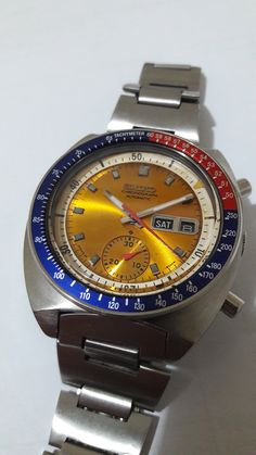 Seiko "Pogue pepsi bezel" Note; This watch is popularly known as 'the Pogue' having been worn by Col. William R. Pogue during a NASA mission to space in 1973 making it the first automatic chronograph to be worn is space.  6139-6002 automatic chronograph. All  parts original seiko . 1976 model.  movement original seiko 6139B   Good  condition.  Watch + chronograph + return + reset + days + watch all in very good condition . serviced and working well.  I wanted to share detailed information and pi Silver Retro Chronograph Watch With Chronometer, Retro Silver Chronograph Watch With Round Dial, Retro Watch Accessories With Subdials, Silver Retro Watch With Tachymeter, Retro Chronograph Watch With Chronometer, Nasa Missions, Wristwatch Men, Wrist Watches, Vintage Watches