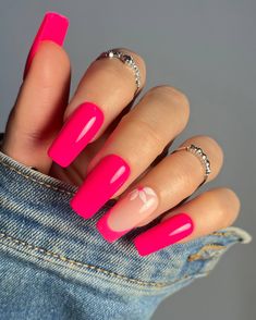 Idee Nail Art, Nail Art Fluo Summer, Ongles Gel Rose, Nails Bright Pink, Book Nail Art, Nails Rose, Bright Pink Nails, Gel French Manicure