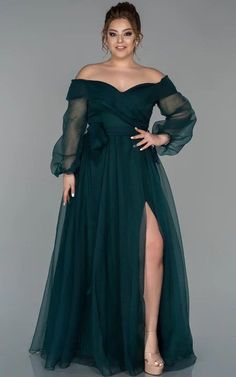 #plus_size #model #poses Prom Dress Plus Size, Plus Size Gowns, Plus Size Prom, Plus Size Bridesmaid, Plus Size Party Dresses, Plus Size Prom Dresses, Gala Dresses