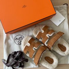 This Is A Pair Of Brand New, Never Worn Hermes Chypre Suede And Shearling Sandals, Size 38.5 In Color Naturel/Ecru. I Bought Them Off The Hermes Website, Fits True To Size! Super Soft And Plush. Shearling Sandals, Fuzzy Sandals, Ecru Color, Hermes Shoes, Women's Shoes Sandals, Sandals, Color