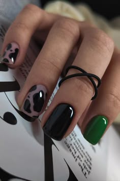 Winter Nails 2024 Cute Square Nails Design, Dark Green Nails With Accent Nail, Nail Colors March 2024, Cute March Nails 2024, New Nail Designs 2024, March Nail Designs 2024, March Nails 2024, Simple Nails 2024, Nails March 2024