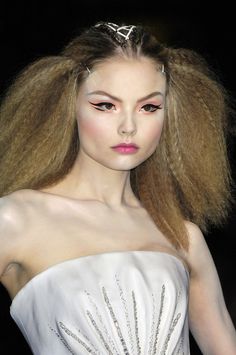 Makeover Party, Ballerina Makeup, Galliano Dior, Magdalena Frackowiak, Lily Cole, Jessica Stam, Runway Beauty, Christian Dior Haute Couture, Natalia Vodianova