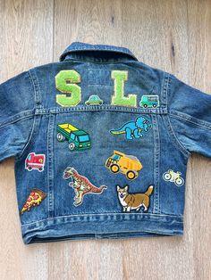 Playtime Denim Jacket With Pockets, Fall Denim Jacket With Pockets For Playtime, Jean Jacket Design, Boys Jean Jacket, Boys Denim Jacket, Kids Jeans Jacket, Jean Jacket Patches, Baby Boy Jeans, Custom Denim Jacket