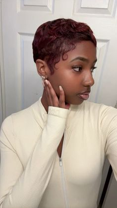 Relaxed Short Hairstyles For Black Women, Red Pixie Haircut, Finger Waves Short Hair, Shaved Hairstyles, Short Natural Curly Hair, Short Shaved Hairstyles, Short Hair Images, Natural Hair Short Cuts, Short Hair Black