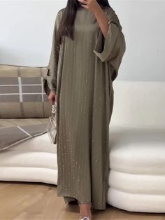 Eid Muslim Kaftan Satin Shiny Batwing Abaya Damen Dubai Luxury African Dresses For Women Caftan Plus Size Long Skirts, Abaya Designs Latest, Modest Dresses Fashion, Dubai Luxury, Mode Abaya, Modesty Fashion, Abaya Designs, Abaya Dress, Muslimah Fashion