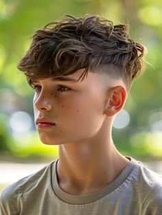 Boys Hairstyles Trendy, Boys Curly Haircuts, Trendy Boys Haircuts, Boys Fade Haircut, Haircuts For Boys, Teen Haircuts, Facial Shapes, Teen Boy Haircut, Boy Haircuts Short