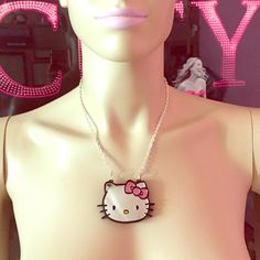 Brand New, Never Worn!! Super Cute, Yummy Couture X Hello Kitty Mirrored Necklace. Hello Kitty Necklace, Kitty Necklace, Hello Kitty Jewelry, Bling Necklace, 2000s Fashion Outfits, Funky Jewelry, Cat Necklace, 2000s Fashion, Womens Jewelry Necklace