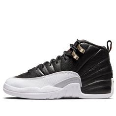 The Air Jordan 12 Retro 'Playoff' 2022 is a classic silhouette that will bring you back to the golden age of basketball. The black leather upper is complemented by white details on the mudguard, midsole, and rubber outsole. Silver eyelets and a red overlay on the branding area complete the look. This sneaker is perfect for any basketball fan looking for a stylish and comfortable shoe. The inspiration behind the design of this sneaker comes from the original Air Jordan 12, which was released in 1996. The 'Playoff' edition is a tribute to the original and will be released on 2022-03-10. (SNKR/High Top/Basketball) Red Overlay, Original Air Jordans, Air Jordan 12, Air Jordan 12 Retro, Jordan 12 Retro, Jordan 12, White Details, Jordans 12, Basketball Fans