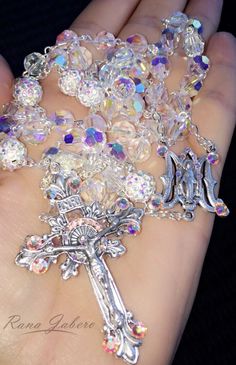 Rosary Novena, Ice Bong, Flower Rosary, Wedding Rosary, Gift For A Bride, Spiritual Goals, Sparkling Wedding, Rosary Jewelry, Church Gifts