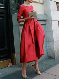 Elegant Satin Crew Neck Half Sleeve Plain Dress | stylewe Melting Lady Style, Formal Midi Dress Classy, Elegant Lady Outfits, Everyday Parisian, Chic Cocktail Dress, Cowl Top, Crew Neck Dress, Red Summer Dresses, Chanel Outfit