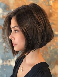 Summer Bob Haircuts 2024: Short, Medium, and Long Styles for Every Outfit Chin Length Bob With Curtain Bangs, Trendy Bobs, Choppy Bobs, Haircuts 2024, Medium Haircuts