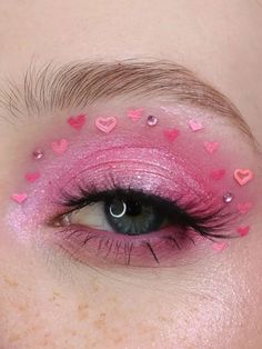 Coloured Eyeliner, Taylor Swift Makeup, Concert Makeup, Rhinestone Makeup, Valentines Makeup, Eye Makeup Designs, Dope Makeup, Colored Eyeliner