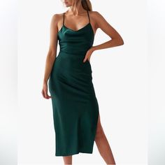 Never Worn!!! Size Small Green Satin Dress!!! Beach Evening, Cocktail Beach, Satin Dress Long, Satin Evening Dresses, New Years Dress, Dress Cocktail, Satin Midi Dress, Silk Slip, Green Satin