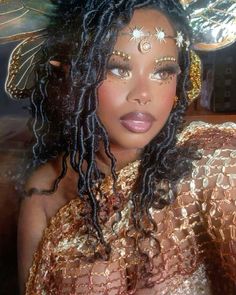 Fairy Earth Aesthetic, Black Fairy Hair, Brown Fairy Makeup, Fairy Locs Hairstyle, Ethereal Makeup Black Women, Fairy Hairstyles Black Women, Fairy Black Women, Black Goddess Costume, Fairy Makeup Black Women