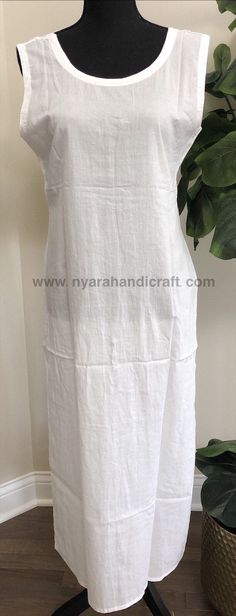 "Classic White Lucknow Chikankari kurta ! Heavy all over hand embroidery (front, back and sleeves) on a fine georgette. Excellent craftsmanship! Includes a white liner Kurta Length-49 inches \"Embroidery designs vary \"" White Linen Fitted Kurta, White Fitted Linen Kurta, Fitted Linen Kurta With Chikankari Embroidery, Chikankari Anarkali, Mukaish Work, All Over Embroidery, Chikankari Kurta, White Liner, White Liners