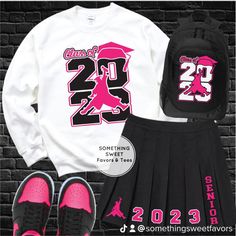 2 piece set customized just for you! Ships out in 10 business Custom orders are NON-REFUNDABLE and are not EXCHANGEABLE Senior Sweatshirts, Grad Outfits, Senior Photo Outfits, Senior Shirts, Graduation Cap Designs, Cute Birthday Outfits, Senior Picture Outfits, Senior Graduation, Class Of 2023