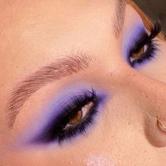 Swag Makeup, Purple Makeup, Smink Inspiration, Eye Makeup Designs, Makijaż Smokey Eye, Dope Makeup, Edgy Makeup, Creative Eye Makeup