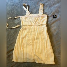 Super Soft, Super Cute White A&F Dress. It Hasn’t Been Worn But Could Use A Steam. This Dress Is Lined And Comes With A Belt. The Shoulders Are Fully Adjustable Abercrombie Fitch, Super Cute, Mini Dress, Womens Dresses, White, Women Shopping