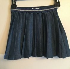 ZARA Size 4 new without tags Girls Casual Collection Blue Chambray Pleated Elastic Waist Skirt Please see photos for all the details. Pet and Smoke Free Home Thanks for looking 🦋 Chambray Skirt, Elastic Waist Skirt, Zara Girl, Casual Girl, Kids Bottoms, The Details, Chambray, Waist Skirt, Elastic Waist