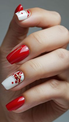 Get ready for the festive season with these simple aesthetic Christmas nail designs Winter-inspired and trendy these art designs are a source of cute ideas Natural neutral subtle short chic and inspiring - perfect for your holiday nail inspiration