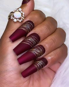 Trendy Fall Nails Maroon, Burgundy With Gold Nails Acrylic, Fancy Burgundy Nails, Burgundy Elegant Nails, Elegant Maroon Nails, Burgundy Gold Nails Acrylic, Cranberry Red Nails Acrylic, Burgundy Nails Acrylic Coffin Long, Classy Fall Nails Coffin