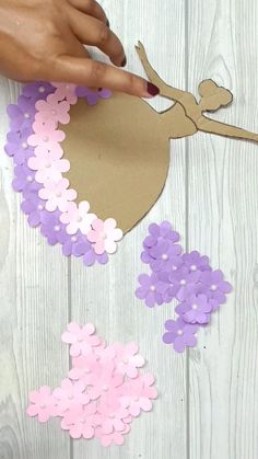 Art And Craft Videos, Paper Craft Diy Projects, Diy Paper Crafts Decoration, Paper Flowers Craft, Diy Crafts Paper Flowers, Diy Crafts For Kids Easy, Paper Flower Tutorial