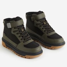 New. Size: 5 Brand: H&M Casual High-top Scratch-resistant Boots, Casual Winter Boots By H&m, H&m Casual Winter Boots, Casual H&m Winter Boots, Casual Outdoor Boots Scratch-resistant, Casual Scratch-resistant Boots For Outdoor, Casual Non-slip Hiking Boots, Non-slip High-top Outdoor Boots, Outdoor High-top Non-slip Boots