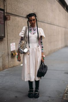 Best NYFW Street Style: Spring-Summer 2023 - FASHION Magazine Berlin Fashion Street, Nyfw Street Style, Street Styles, Fashion Magazine