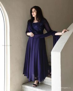 Dark Blue Churidar Designs, Kurthi Design From Saree, Umberlla Churidhar Designs Latest, Dress From Georgette Saree, Traditional Churidar Designs, Designer Churidar Party Wear, Latest Churidar Models For Party, Churidhar Designs Pattern Party Wear, Party Wear Churidar Designs