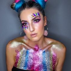 Mardi Gras Makeup, Makup Looks, Coachella Makeup, Festival Face, Halloween Beauty, Biodegradable Glitter, Pride Makeup, Last Minute Costumes, Vegan Cosmetics