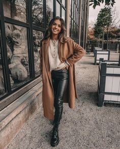 Boho Mode, Camel Coat, Brown Coat, Casual Winter Outfits, Mode Inspiration, Winter Fashion Outfits, Fall Winter Outfits, Outfits Casuales