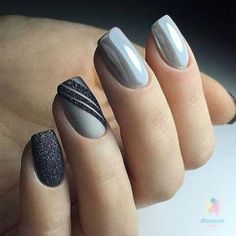 Модный маникюр 2018: ТОП-20 модных идей с серым оттенком Light Gray Nails, Shellac Pedicure, Grey Nail Art, Grey Acrylic Nails, Black Nail, Trendy Winter, Winter Nail