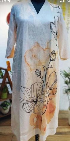 Surface Ornamentation, Paint Shirt, Textile Painting, Wallpaper Boho, Dress Painting